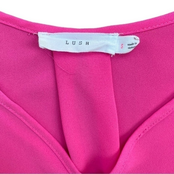 LEITH Hot Pink Short Sleeve V-neck Blouse | Size Small - Picture 8 of 13